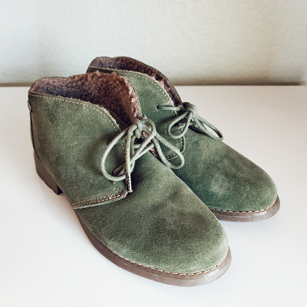 Eddie Bauer Wool/Suede Chukka Boot